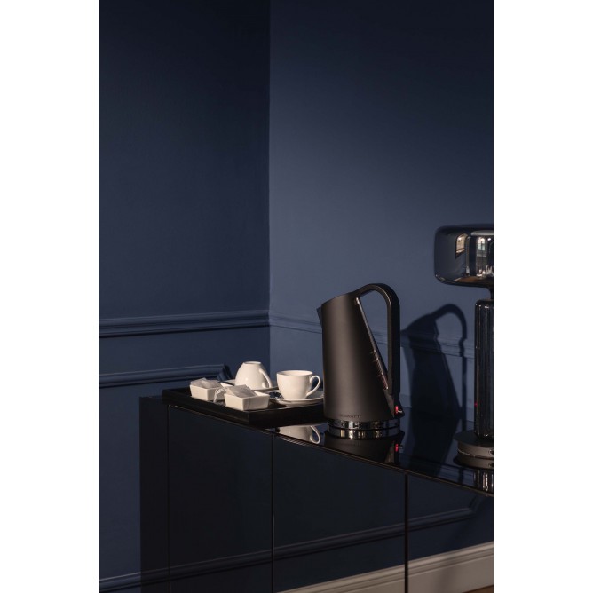 BUGATTI elektriline veekeetja VERA, matt must