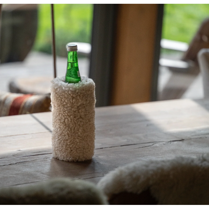 KYWIE veinijahuti lambanahast, Wine natural curly