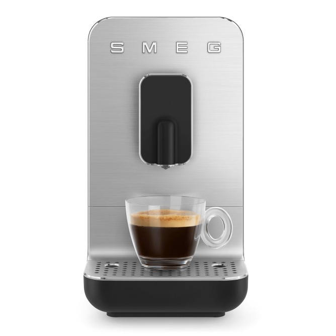 SMEG Täisautomaatne Kohvimasin BCC11BLMEU, must